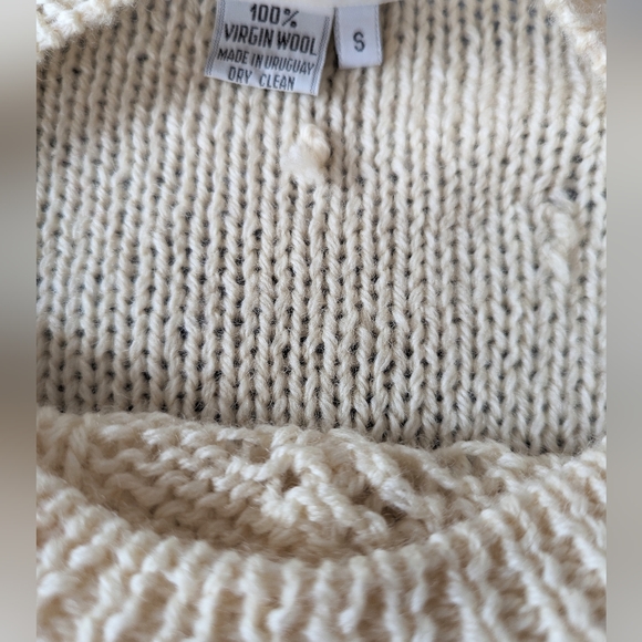 Vintage Handknit 100% Virgin Wool Sweater Size Small - Picture 8 of 8